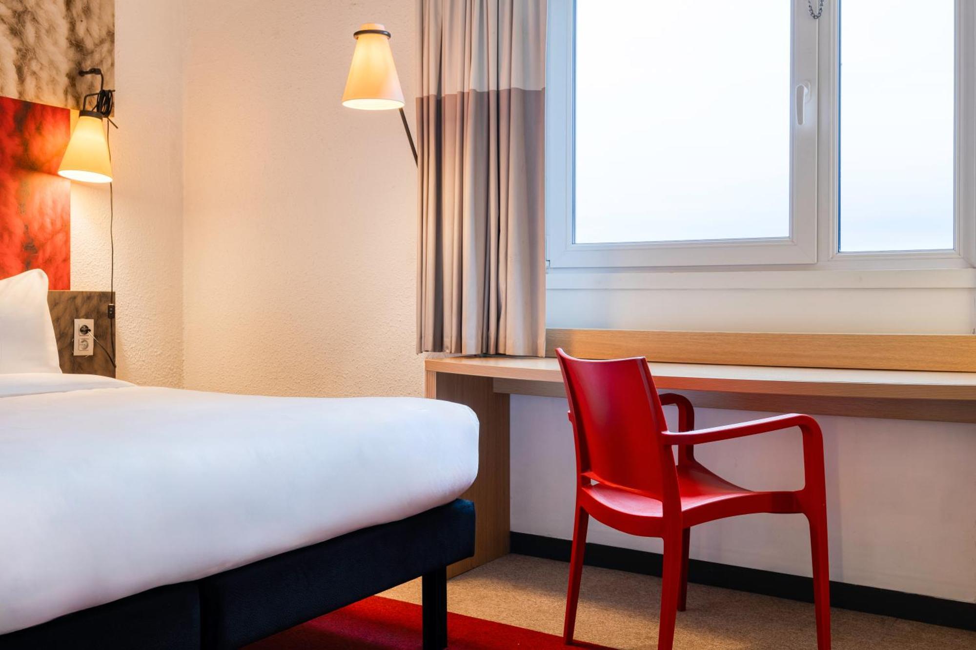 B&B Hotel Mons Gare Exterior foto